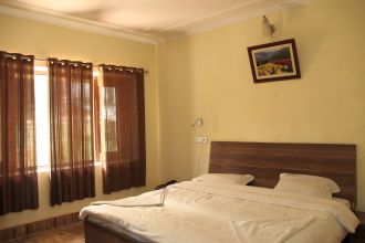 hotel curios all seasons