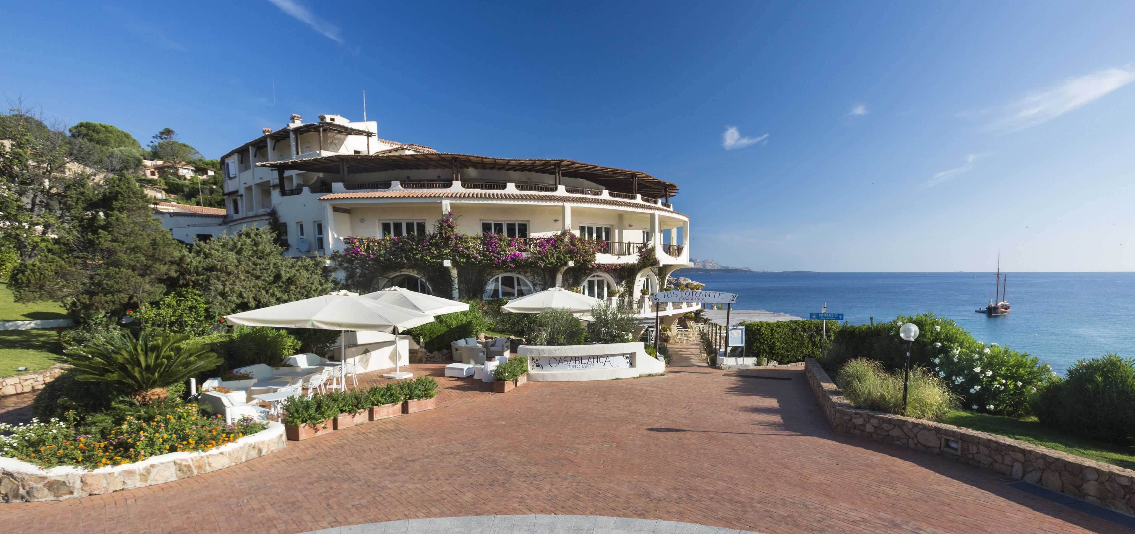 club hotel