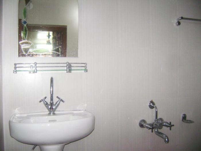 hotel ab i hayat