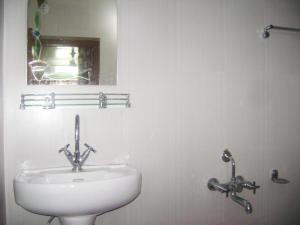 hotel ab i hayat