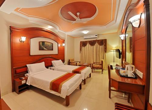 hotel gnanam
