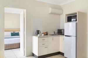 Terrigal Sails Serviced Apartments,Central Coast>>Avoca Beach,4 star