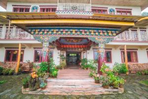 bamboo retreat hotel