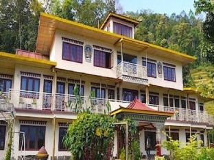 bamboo retreat hotel