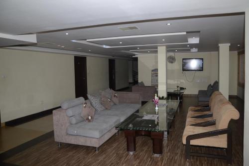 mg hotel udayee international