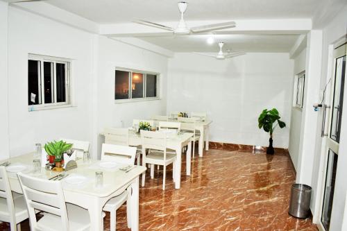 hotel sakura house