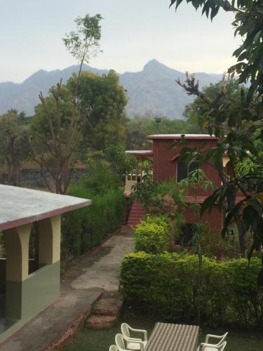 roopam resort