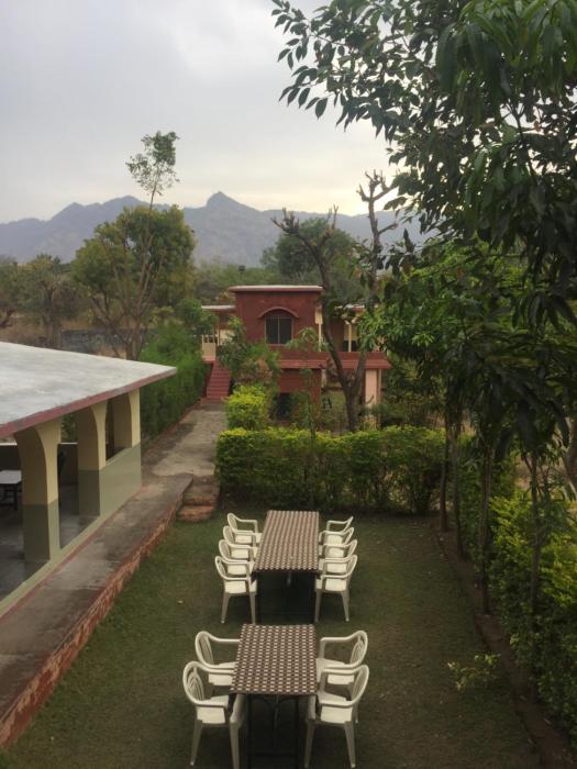 roopam resort