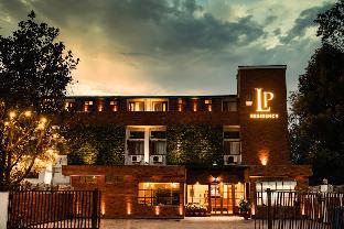 Lp Residency,Mussoorie>>Dehradun,3 star