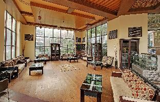 wood castle spa and resort