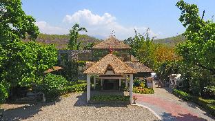 wood castle spa and resort