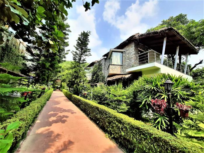 wood castle spa and resort