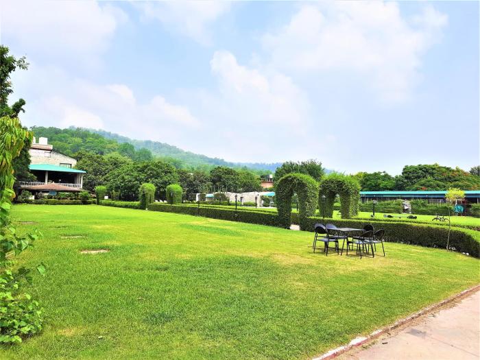 wood castle spa and resort