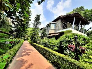 wood castle spa and resort