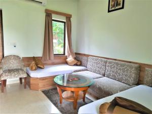 wood castle spa and resort