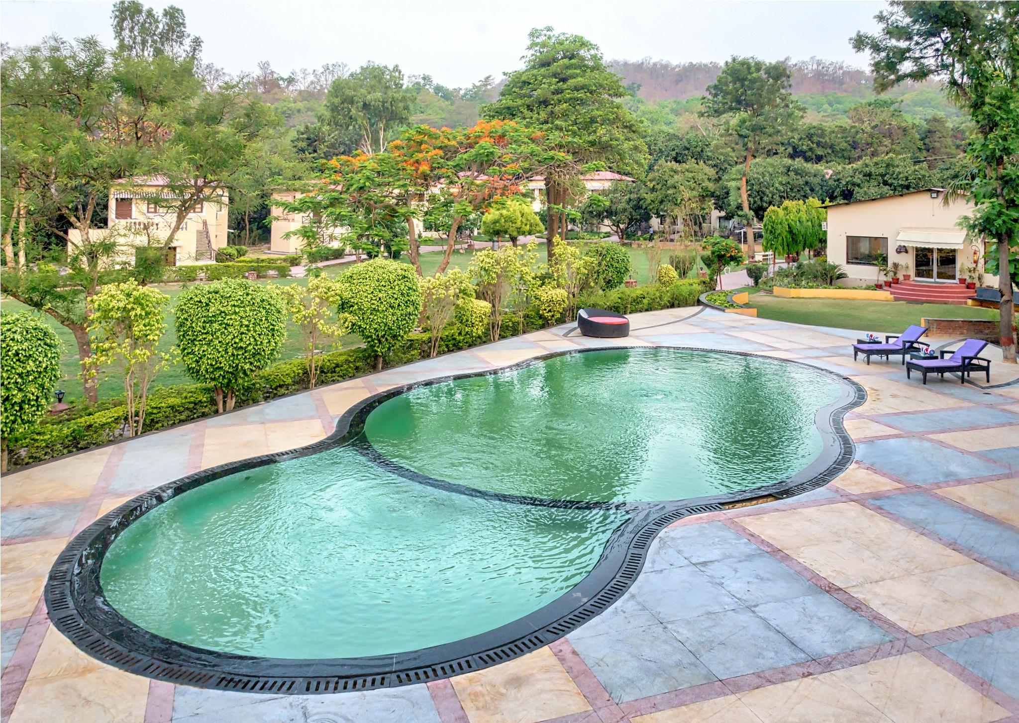 manu maharani resort