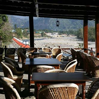 manu maharani resort