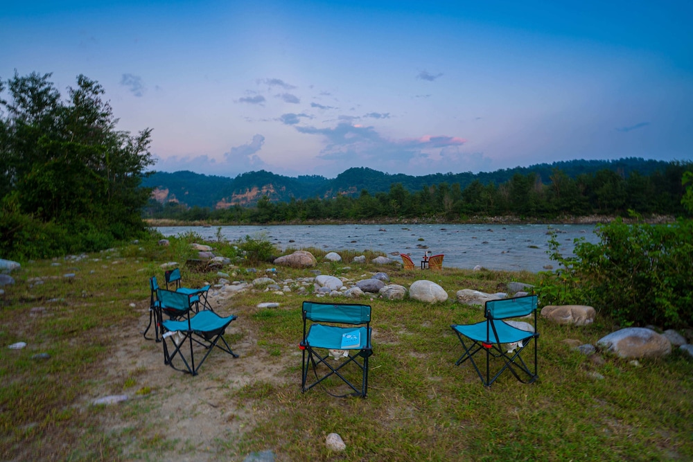 corbett wild resort a river access property
