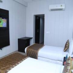 Hotel Ek Noor Residency,Sector 58,3 star