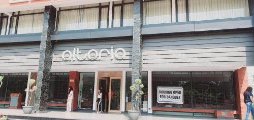 hotel klg international