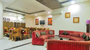Hotel Central Park,Zirakpur>>Chandigarh,3 star