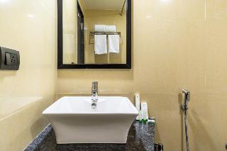 royal kourt hotel