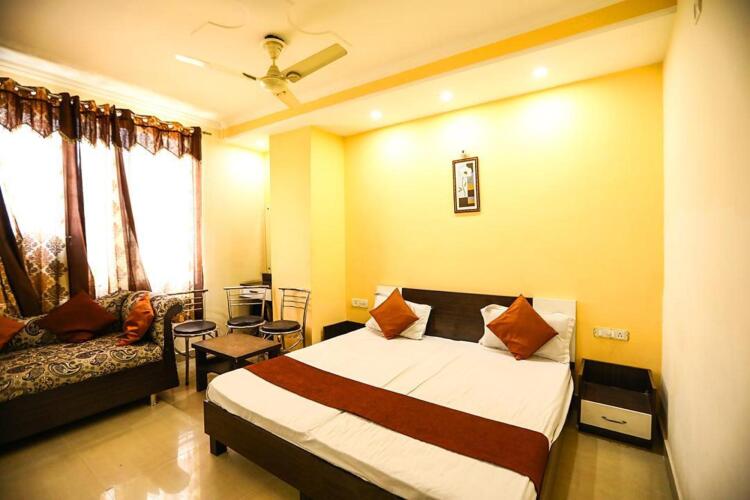 hotel sukhman international