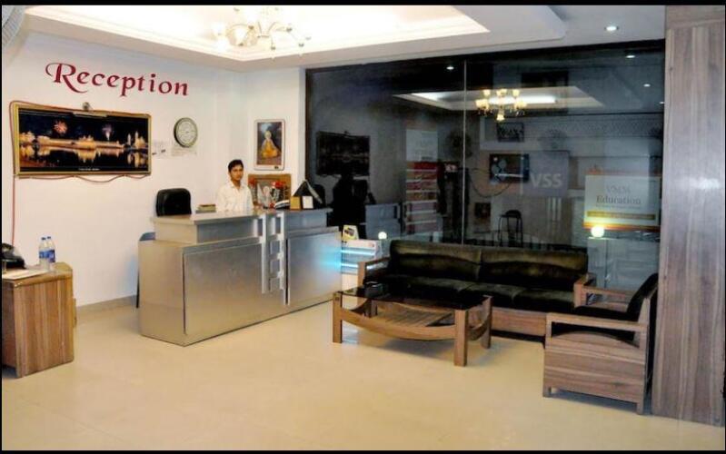 hotel sukhman international