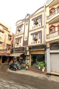 urban square by urban galaxy