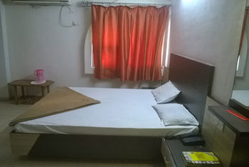 hotel signature