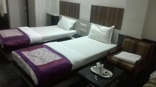 hotel r j residency