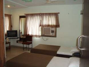 hotel r j residency