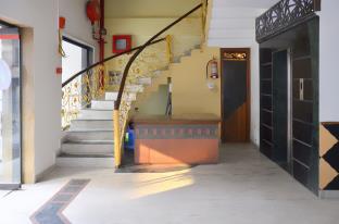 Hotel Europe Plaza,Railway Station Charbagh,3 star