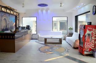 Hotel Europe Plaza,Railway Station Charbagh,3 star
