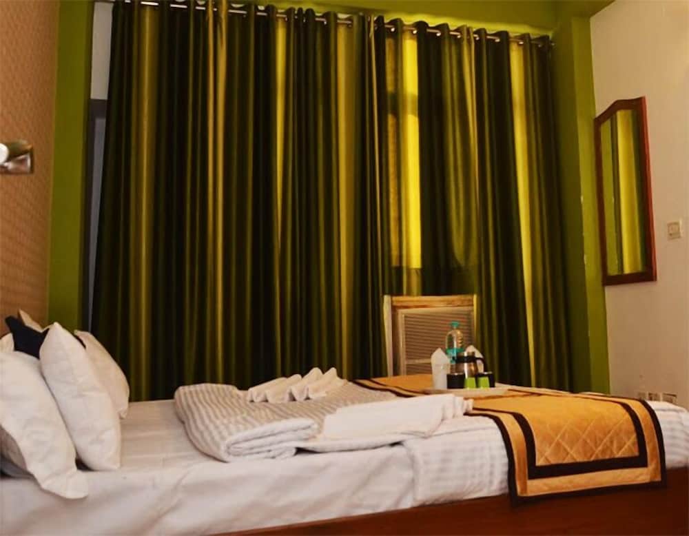 hotel europe plaza