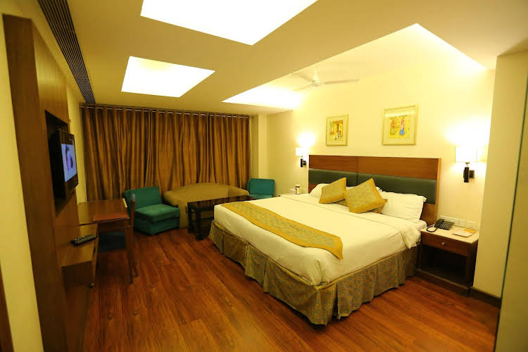 hotel president new court