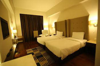 hotel president new court