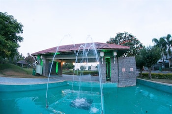 summer green resort