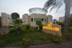 Umm Al Quwain Beach Hotel,Dubai>>Ajman,4 star