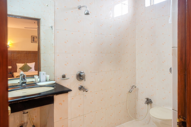 Treebo Trend Grand Plaza Nampally,Near Birla Mandir Temple,3 star