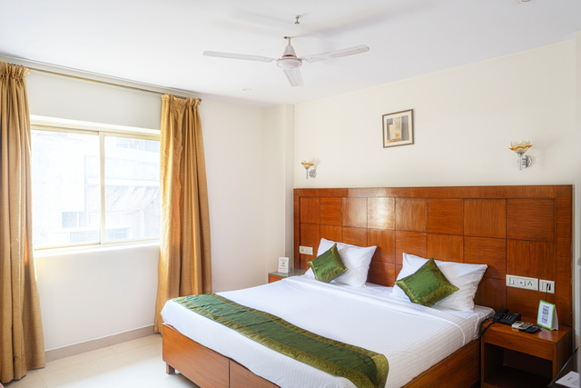 Treebo Trend Grand Plaza Nampally,Near Birla Mandir Temple,3 star