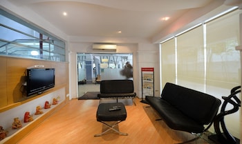 hotel at home suites