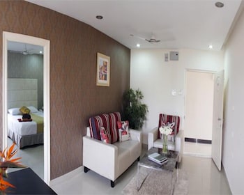 hotel at home suites