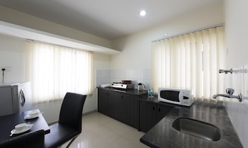 hotel at home suites