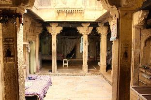hotel suraj