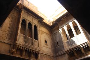 hotel suraj