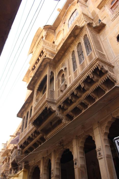 hotel suraj