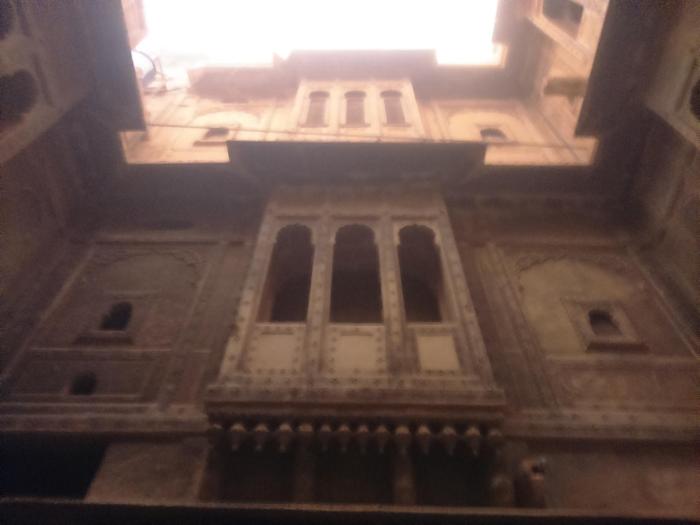 hotel suraj