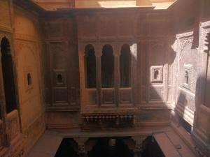 hotel suraj
