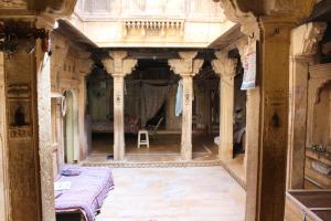 hotel suraj